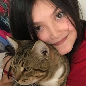 Meet your Posher, Victoria